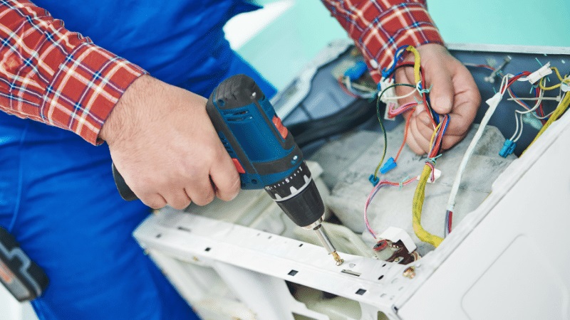 Alaşehir Arçelik Arçelik çamaşır makinesi kart tamiri – Su almama arızası orijinal parça ile giderildi. - Teknik servis örneği
